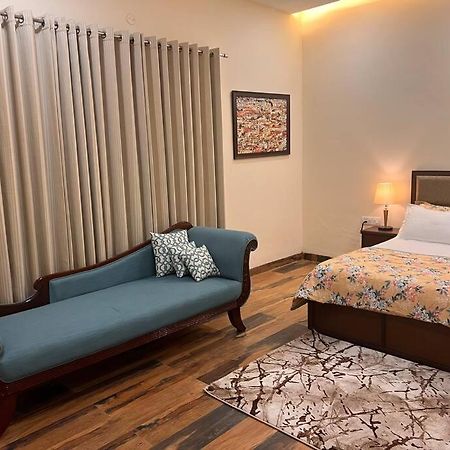 5Bhk Home Away From Home At Ranjit Avenue أمريتسار المظهر الخارجي الصورة