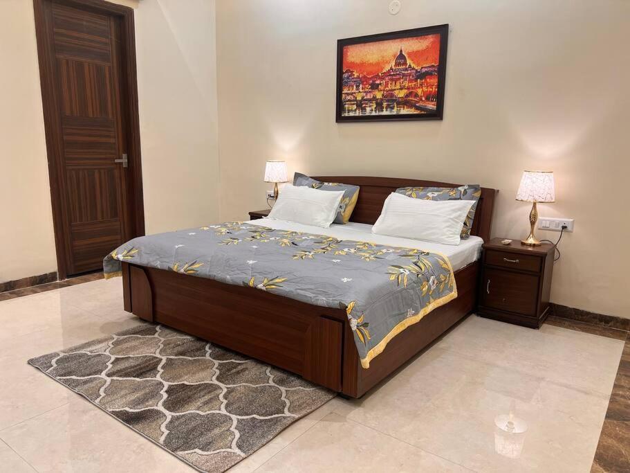5Bhk Home Away From Home At Ranjit Avenue أمريتسار المظهر الخارجي الصورة