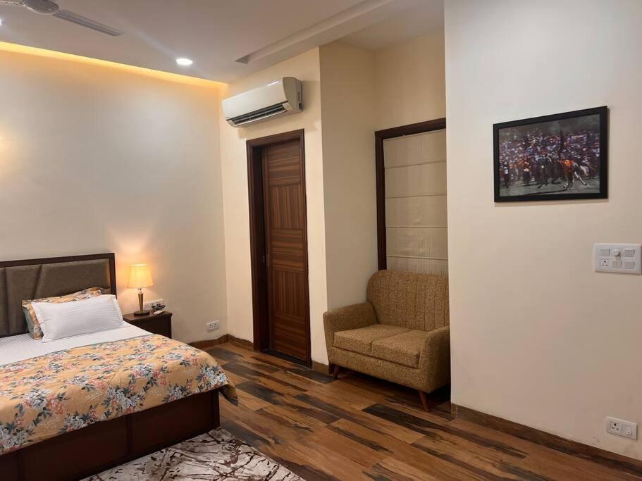 5Bhk Home Away From Home At Ranjit Avenue أمريتسار المظهر الخارجي الصورة