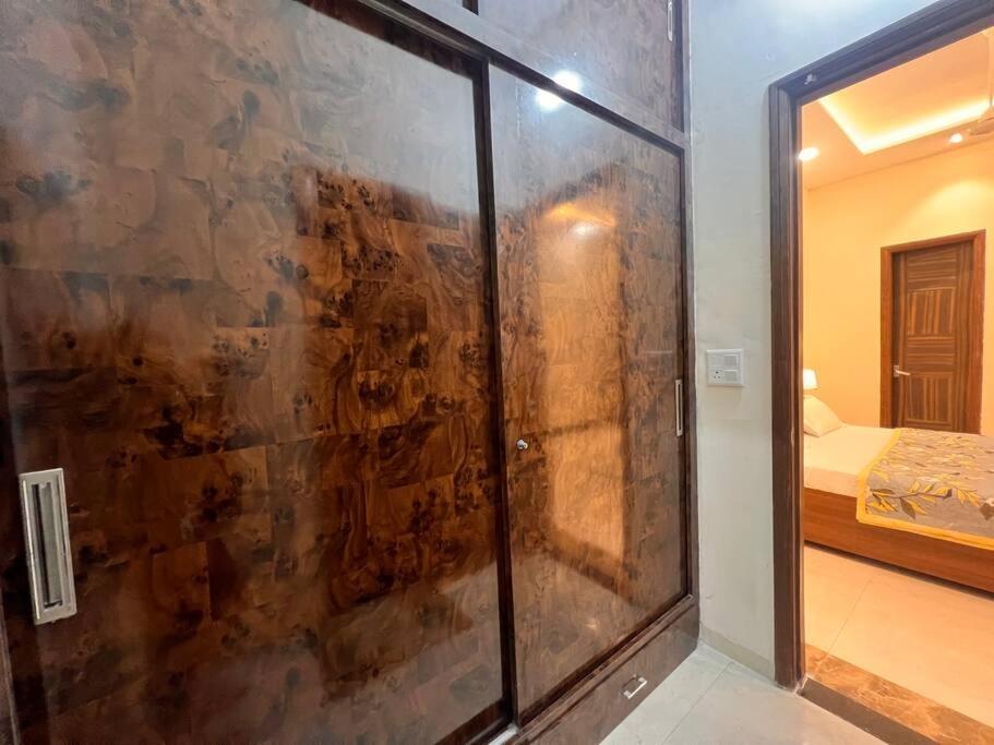 5Bhk Home Away From Home At Ranjit Avenue أمريتسار المظهر الخارجي الصورة