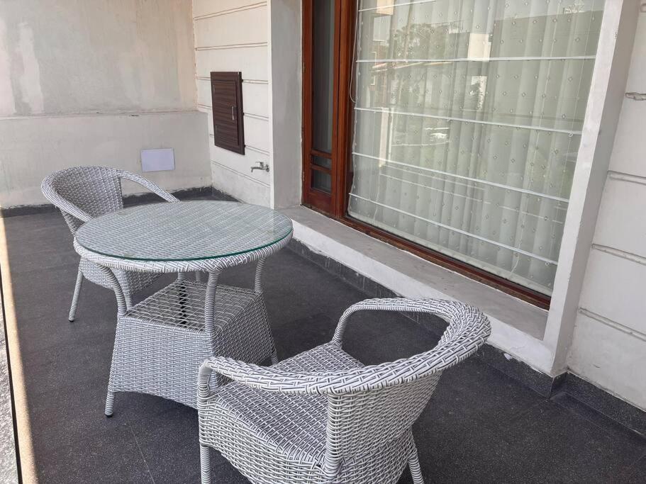 5Bhk Home Away From Home At Ranjit Avenue أمريتسار المظهر الخارجي الصورة